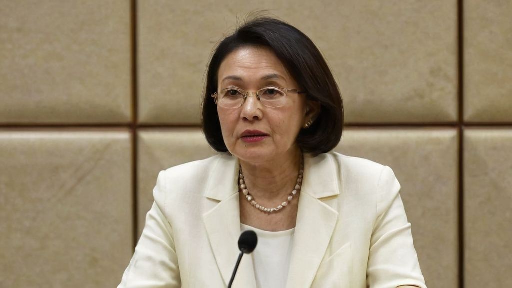 热巴你没事吧在片场斗嘴大赛中展现女汉子精神引网友热议
