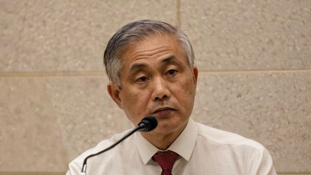 颜值与才华并存的明星成吃瓜盛宴新宠，疑似陷入虚假关系风波引发热议