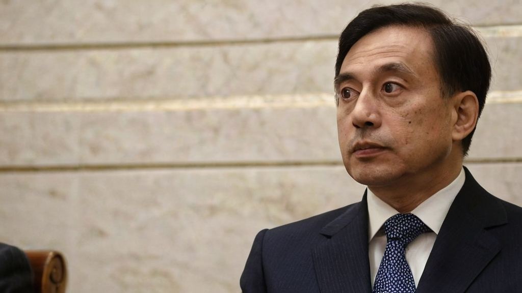 娱乐圈塌房事件背后真相曝光引发反思 让粉丝亲密接触明星的横屏视频也成新风向